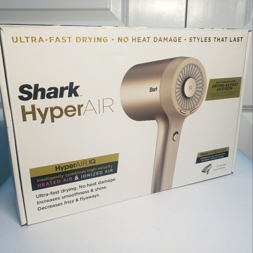 Shark HyperAIR Fast-Drying Hair Blow Dryer with IQ Styling Concentrator